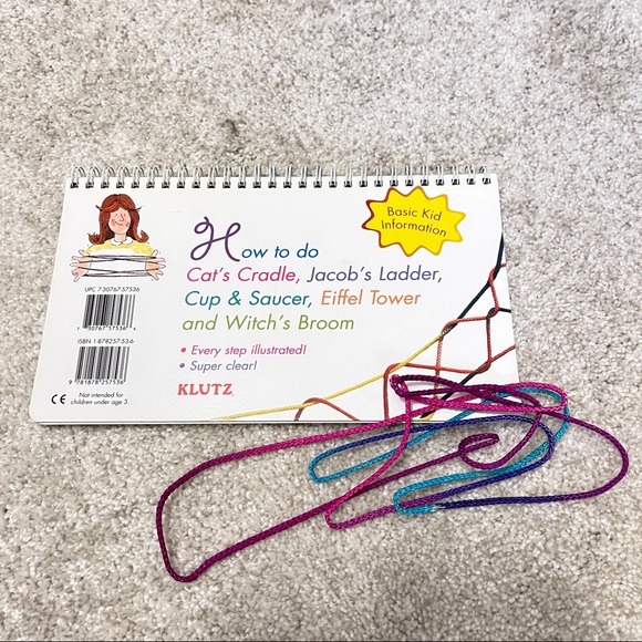 GAME: Cat’s Cradle - Book of Instructions, String - Picture 2 of 5